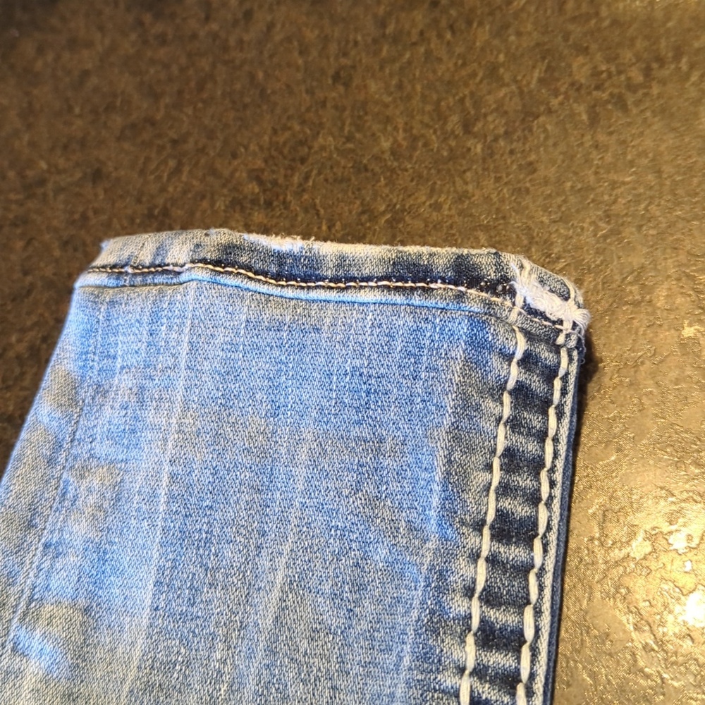 Rock Revival Sundee Jeans - Picture 14 of 15